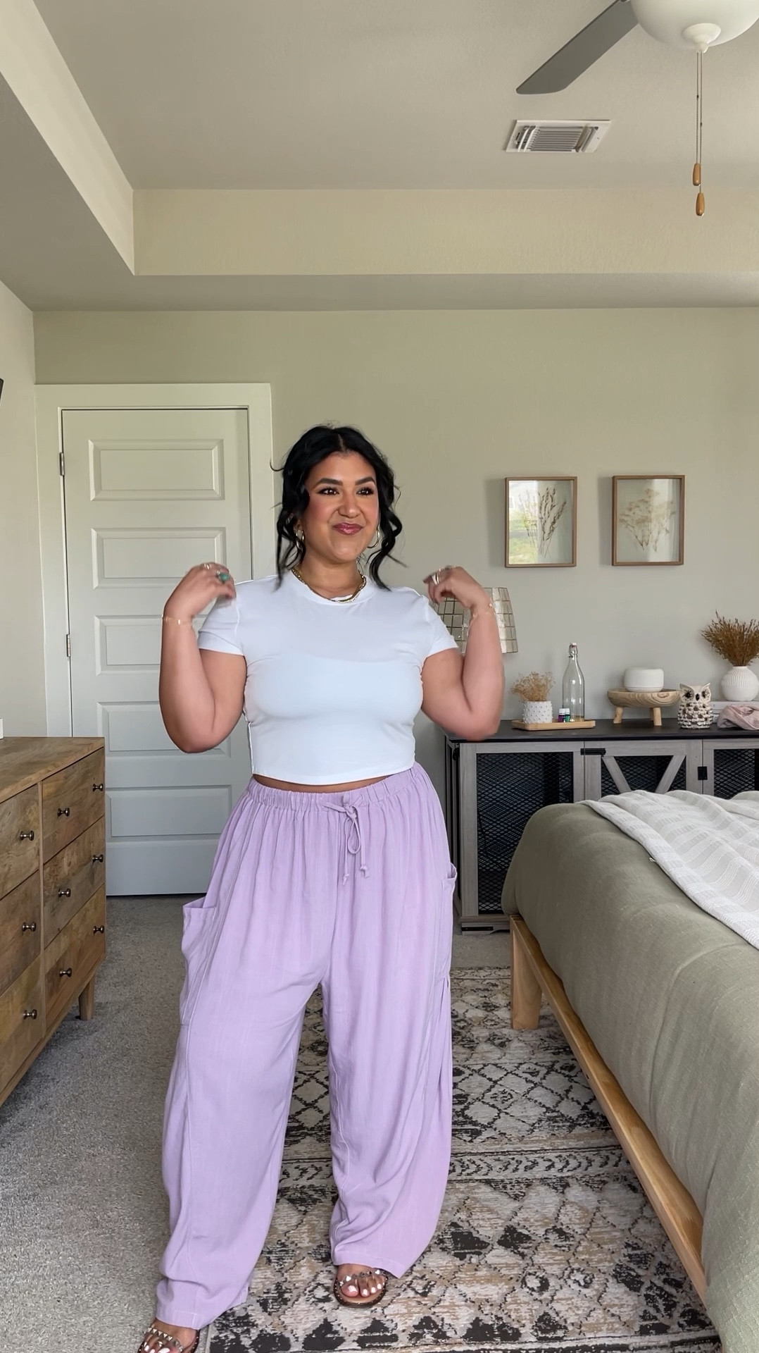 I’m 5’1”, size 10-12 (more often a 12), large.⁣

PANTS: size large, true to size. These are so flowy and light and have a very stretchy waist. They’re like a lightweight linen-ish material.

TOP: size large, true to size. A new favorite basic! Very soft and has some stretch.
⁣
SANDALS: I sized up half a size!⁣
⁣
*oversized grey top at the beginning is Amazon and I’m in the large.⁣