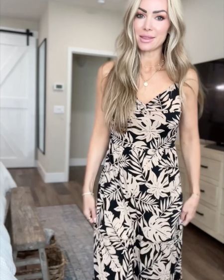 $19 dress that looks so expensive!!! This dress is stretchy and feels amazing on!!
Date night outfit, vacation outfit, casual wedding guest dress 

#LTKStyleTip #LTKVideo #LTKFindsUnder50