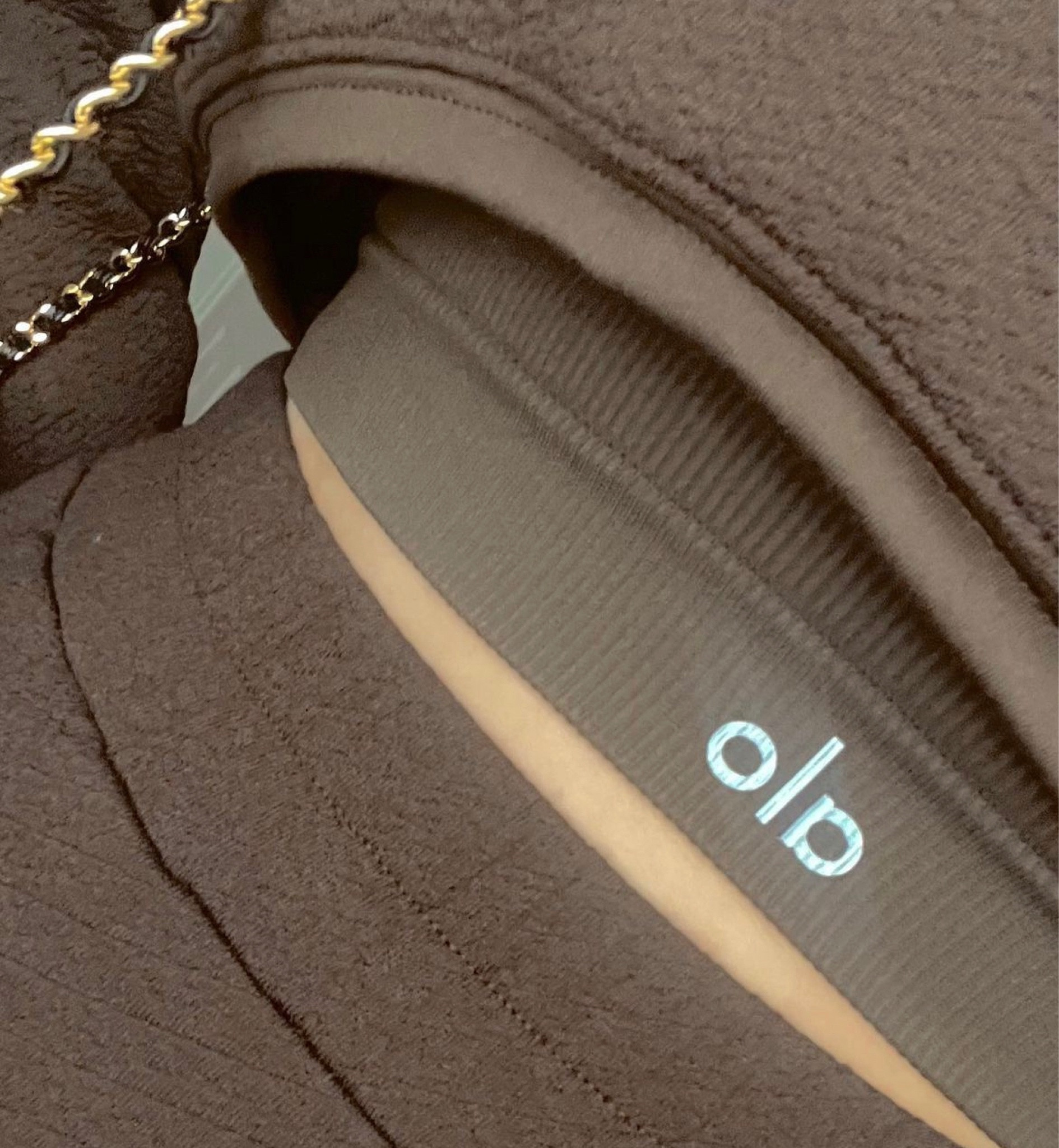 Set from Alo Yoga in the color Espresso 🤎 

The pants are sold out but there’s so many choices in this color!

#LTKstyletip #LTKunder50 #LTKGiftGuide