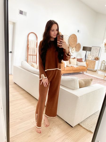 Loungewear for fall / winter. Wearing size small in the color brown. I am 5’5 for reference in length  



#LTKstyletip #LTKfindsunder50 #LTKSeasonal