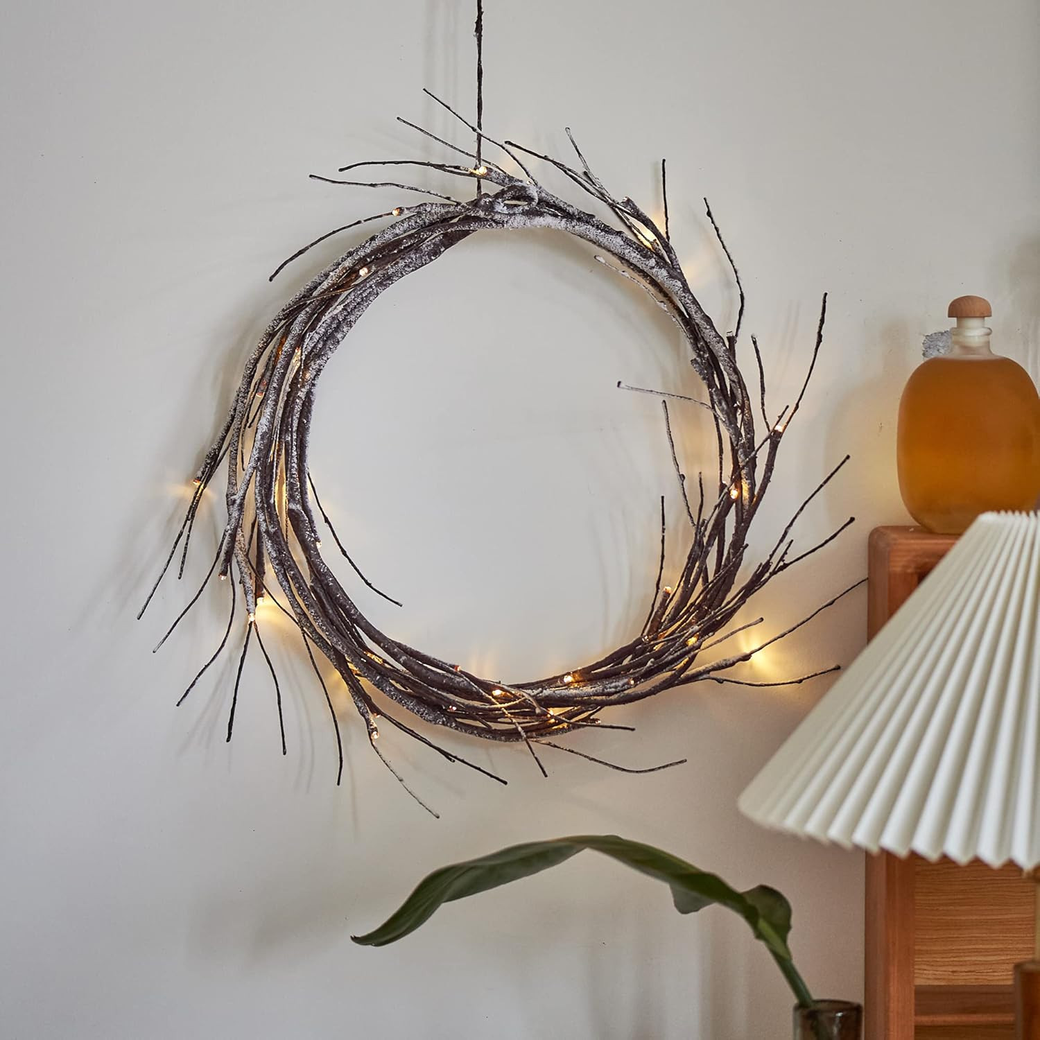 MIYA LIFE Christmas Snow Branches Garland String Lights 6FT 48 LEDs Battery Operated Lighted Twig... | Amazon (US)