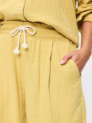 High-Waisted Crinkle Gauze Barrel Ankle Pants | Old Navy (US)