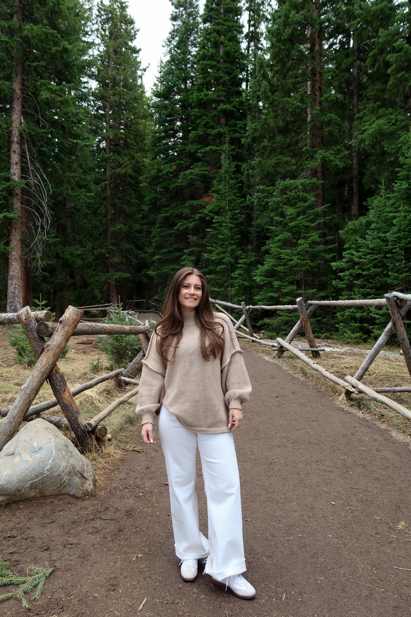 Breckenridge OOTD 🏔️ wearing size small and the sweater - fits oversized.  

#LTKPetite #LTKootd #LTKdayinmylife