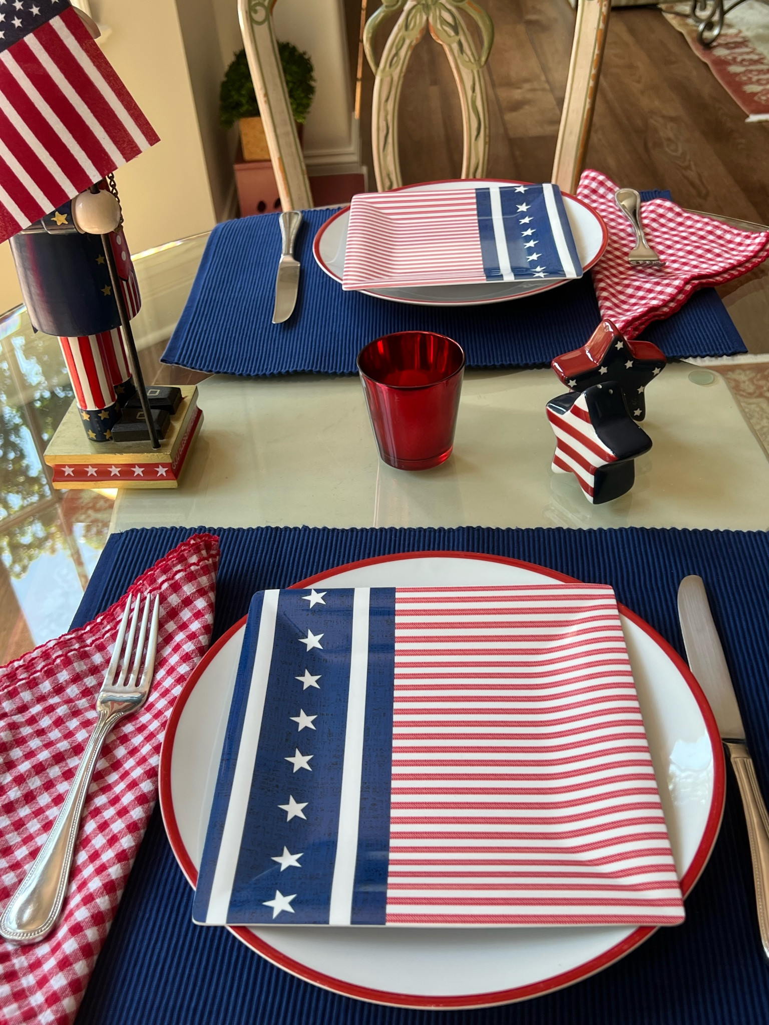 Great and easy 4th of July Tablescape 🇺🇸🇺🇸🇺🇸! All links below 👇! So cute and fun for the upcoming July 4th holiday !

#LTKunder50 #LTKSeasonal #LTKhome