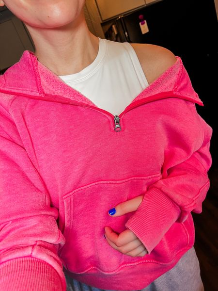 I’m not lying when I say this is my FAVORITE quarter zip I have ever purchased… so cozy, the color, the massive hood, UGH! Perfect!

#LTKfindsunder50 #LTKstyletip