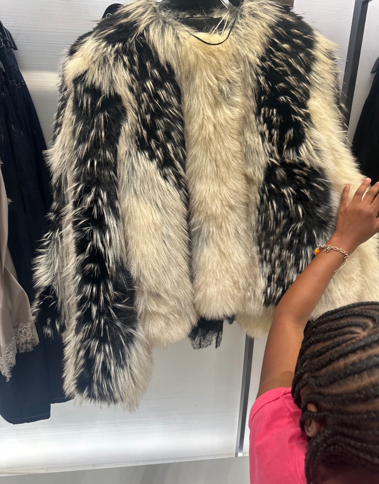 This faux fur jacket is THAT girl 😍 Cozy, bold, and such a statement piece.

#LTKHoliday #LTKSaleAlert #LTKGiftGuide