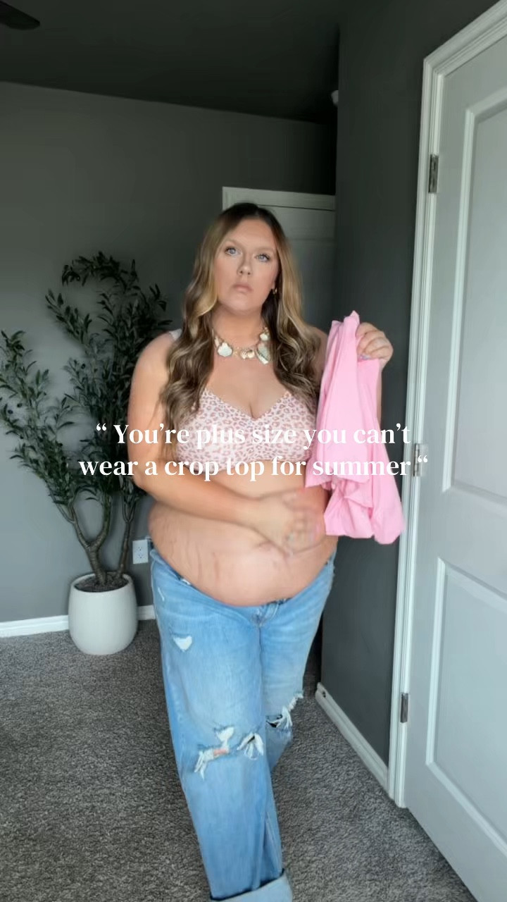 Pink crop top outfits for comfort

✨5’8 Size 16 Wearing XXL✨

#LTKootd #LTKPlusSize #LTKMidsize