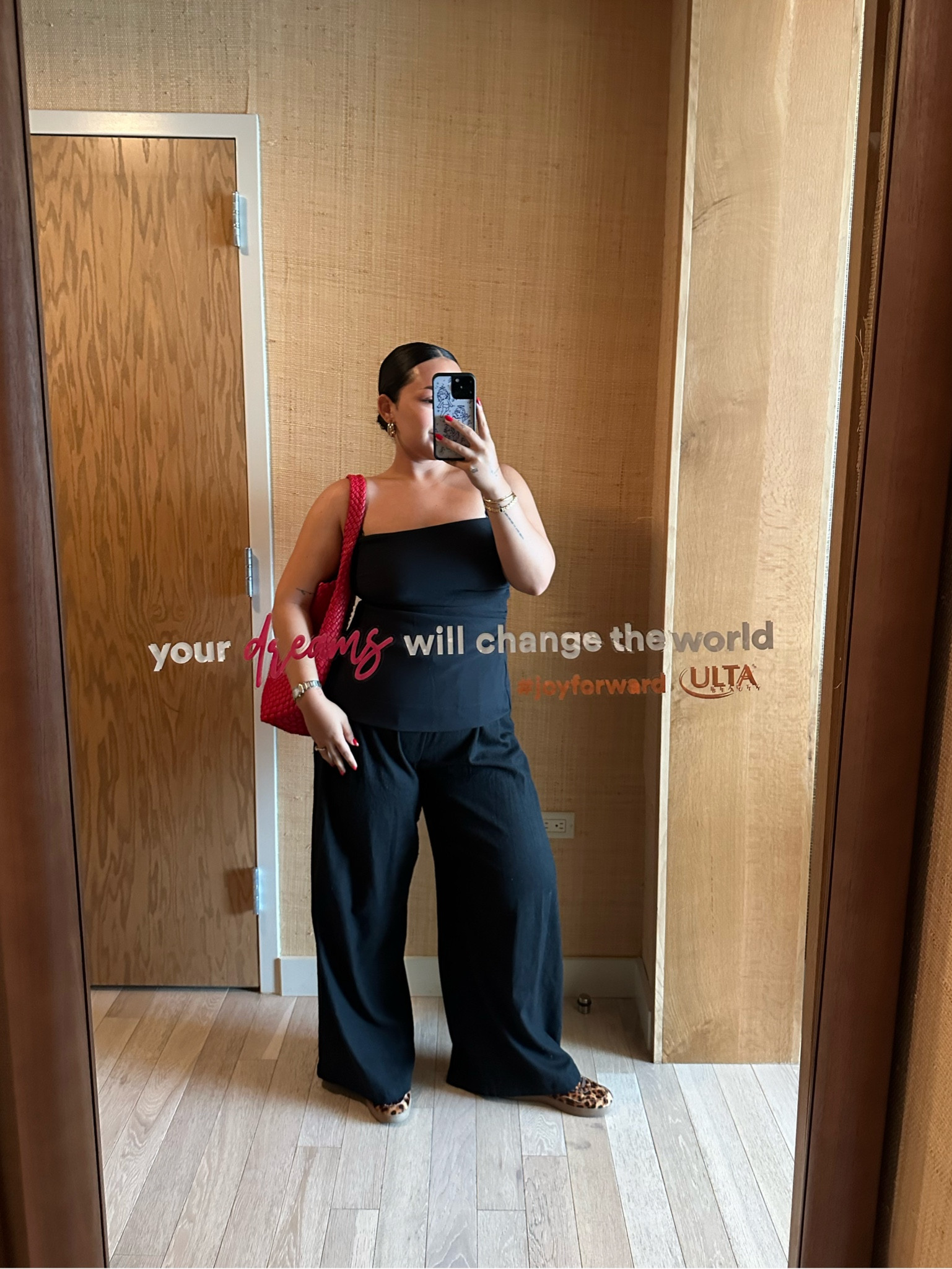 the cutest black outfit with a pop of red hehe

#LTKStyleTip #LTKMidsize #LTKFindsUnder50