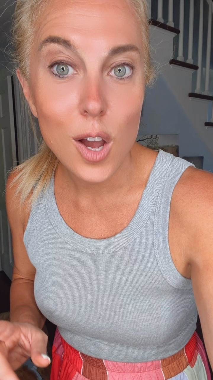 These are the softest tank tops. They’re under $20 and these are my new favorites right now.

#LTKootd