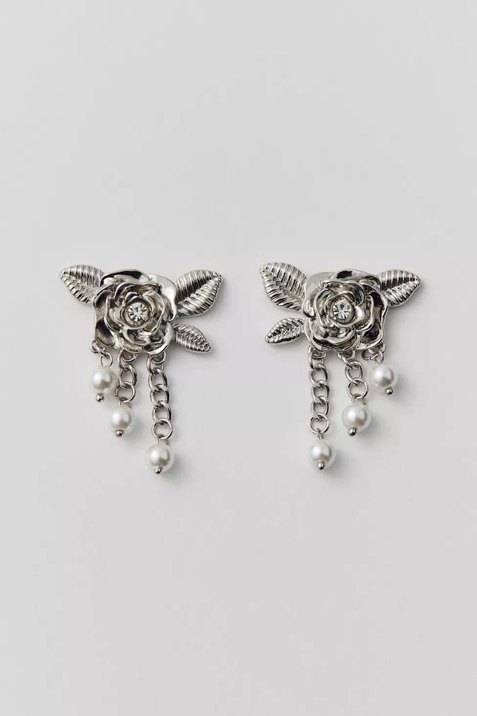 Rosette Pearl Post Earring | Urban Outfitters (US and RoW)