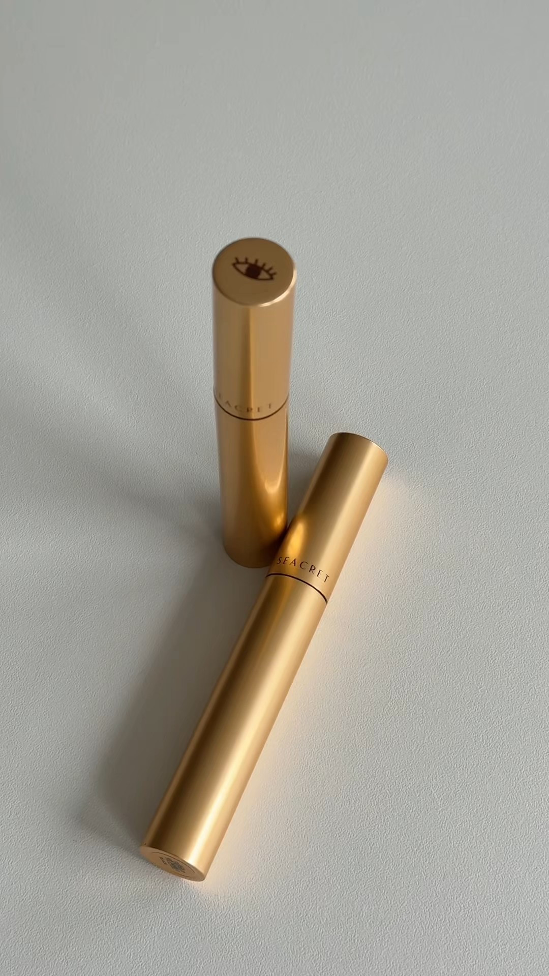 I’ve been loving @Seacrets best selling non smudge Brown Tubing Mascara lately!! & it comes in black! 

Shop my mascara and other favorite seacret products below!

#ad #seacret #mascara #beauty #makeup #skincare #under50 #liketkit

#LTKGiftGuide #LTKBeauty #LTKFindsUnder50