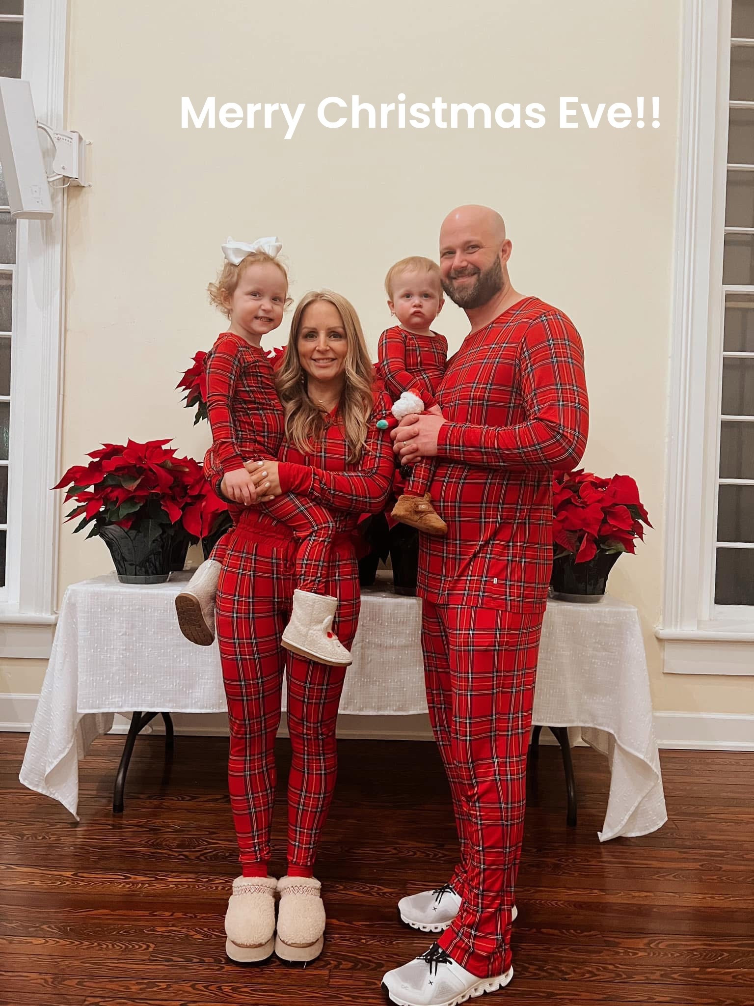 Linking similar pajamas!! They are the same brand but an even cuter white plaid version! 

#LTKHoliday #LTKdayinmylife #LTKGiftGuide