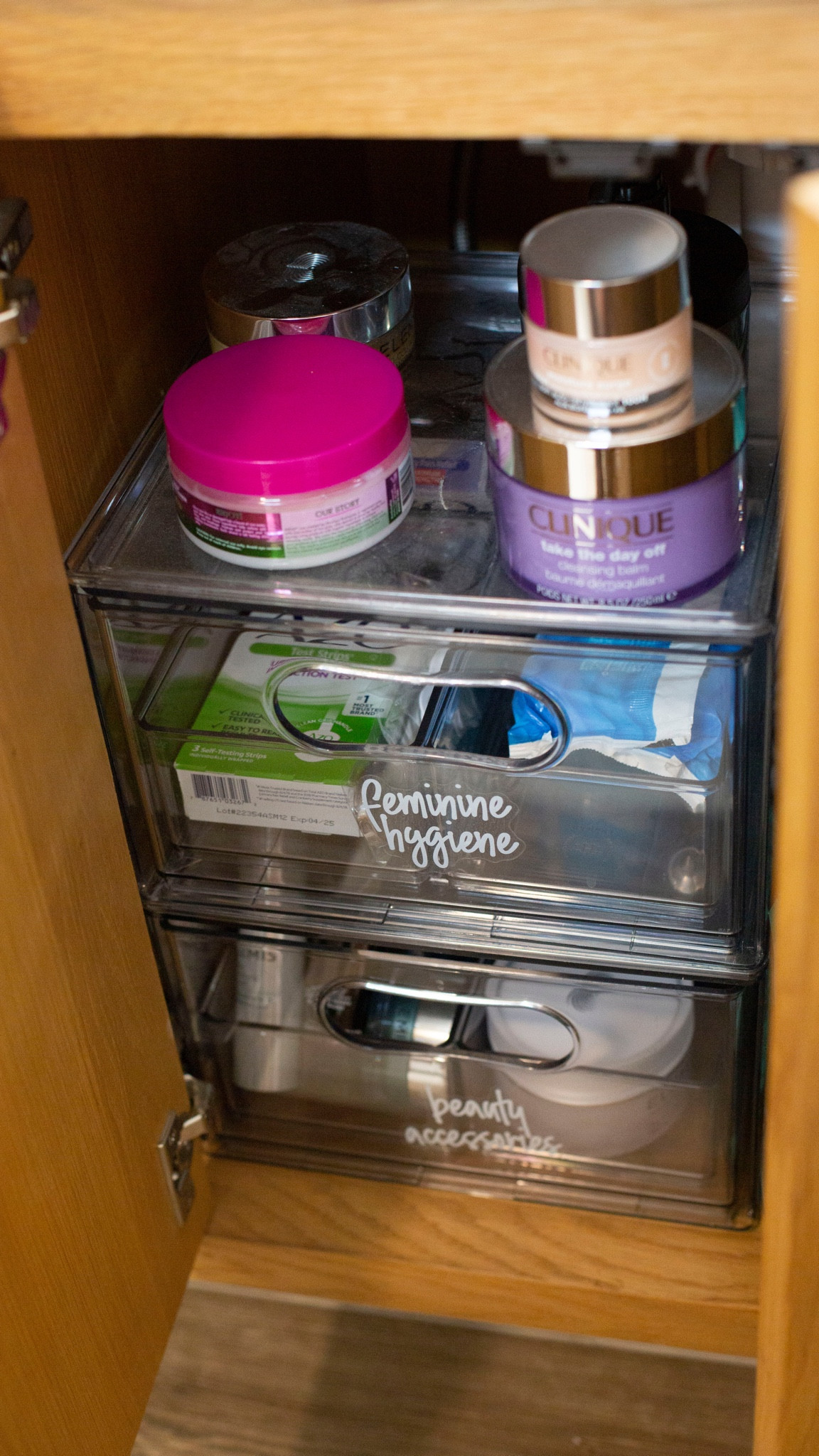 Keep all your hygiene and bathroom essentials organized with my favorite amazon finds!

Follow for more @OPERATION_NIKI on IG, TikTok, & Facebook

sahm, mom essentials, bath, bathroom decor, minimalist style, spa day, home, self care day, self care ideas, glass shelves, fall vacation, bath tub caddy, fall inspo, bathroom mirror, stay at home mom, minimalist home

#LTKFindsUnder50 #LTKHome #LTKFindsUnder100