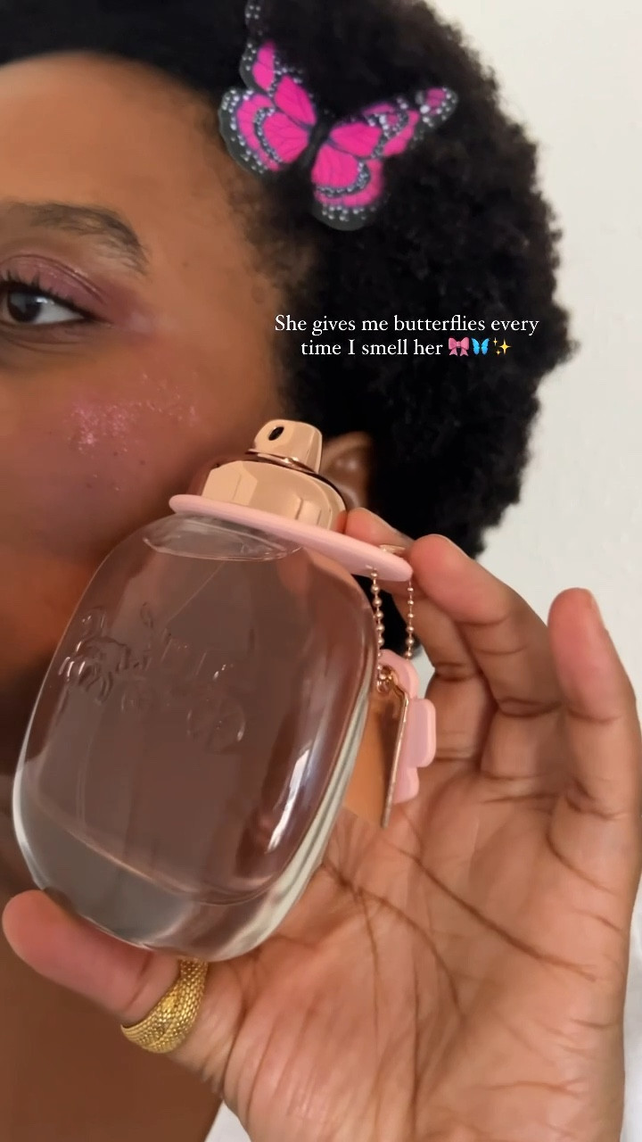 #gifted_by_coach || She’s a pretty floral and she gives me butterflies 🦋🎀 

I absolutely adore this Coach Floral EDP. It’s very feminine, super soft, but projects enough to enjoy it for some hours. It tapers off during the day but there’s something sweet left behind. I want to smell this every day!

#coach #coachfloral #whimsical #coquettecore #coquetteperfume

#LTKbeauty #LTKHoliday #LTKGiftGuide