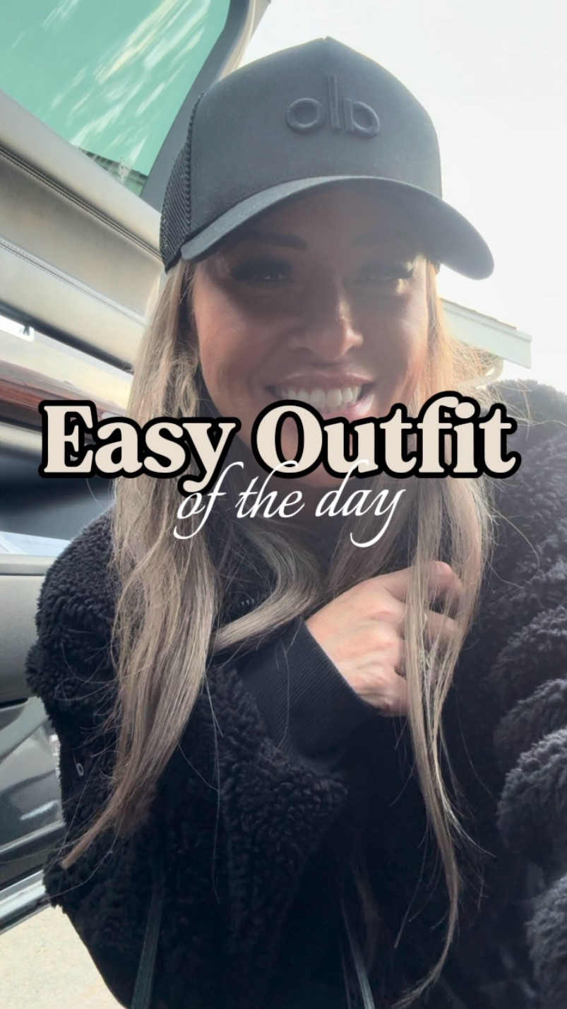 Easy Outfit of the Day! 
I need to be comfortable at all times 😉


#LTKootd #LTKOver40 #LTKmomlife