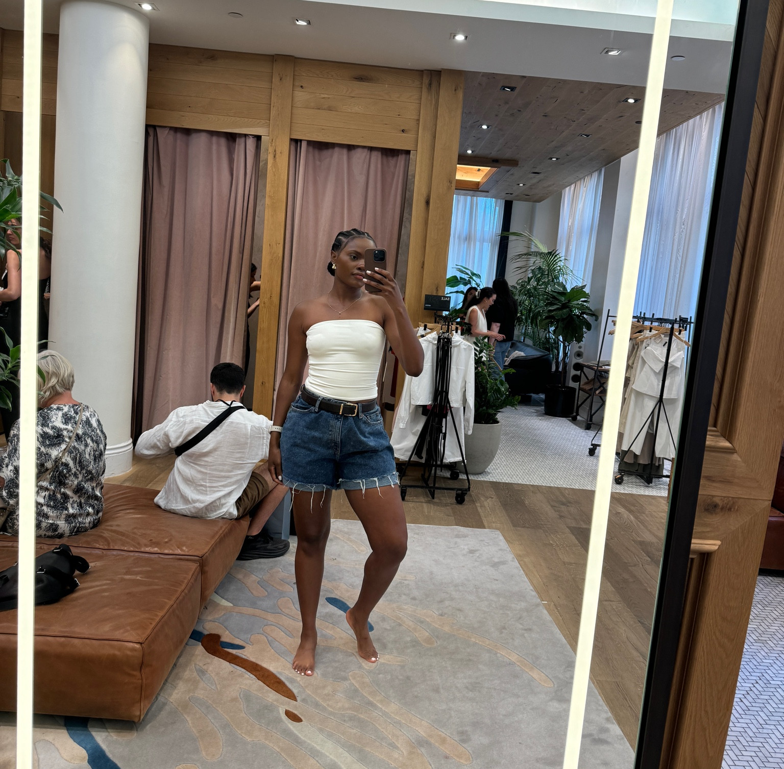Off white white tube top from Aritzia 😍 The fabric is everything and it fits pretty true to size. I’m a medium! Also available in Black. 

#LTKFindsUnder50 #LTKSaleAlert #LTKStyleTip