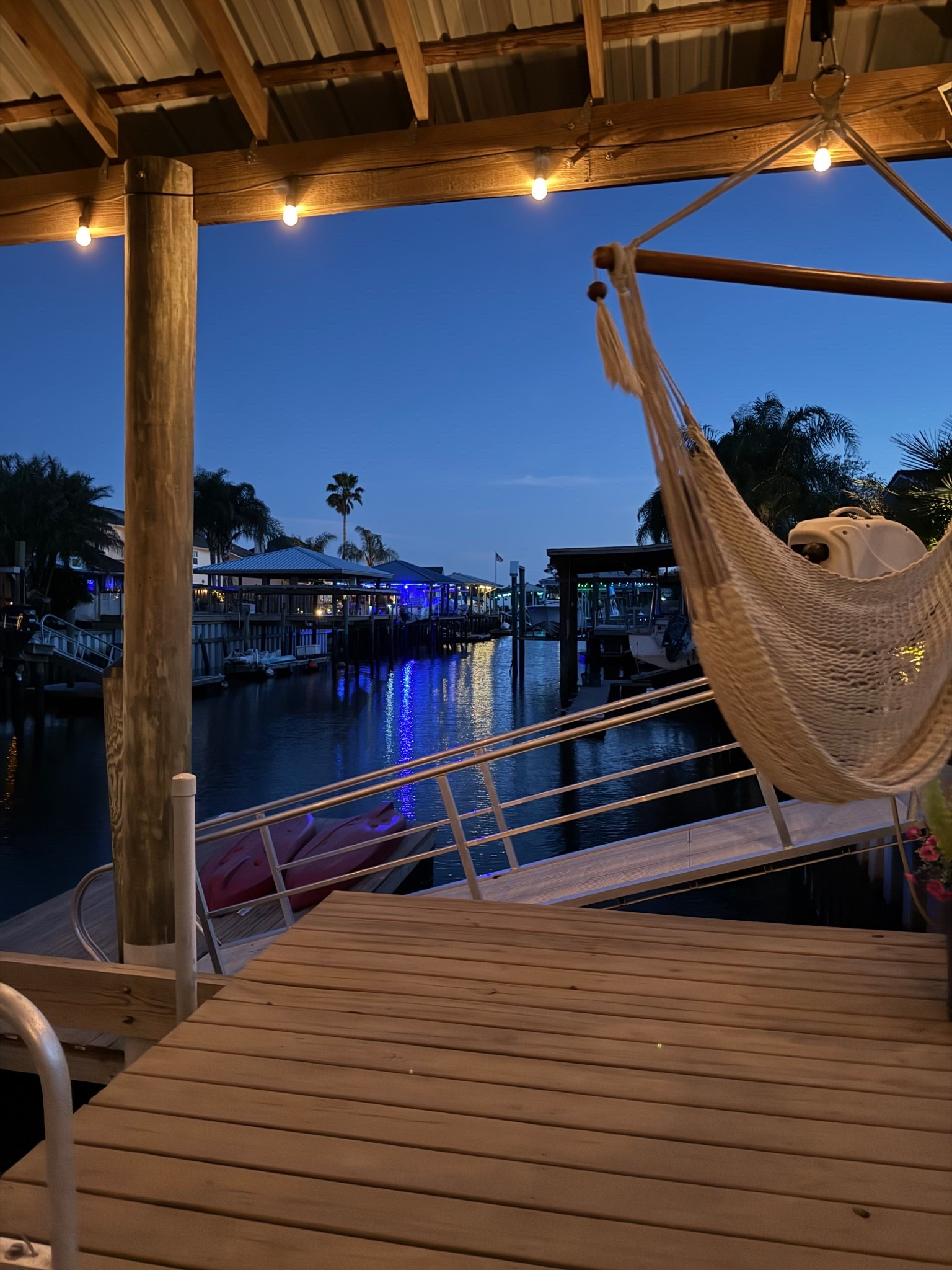 String lights chair hammock dock decor outdoor living backyard patio  

#LTKSaleAlert #LTKHome