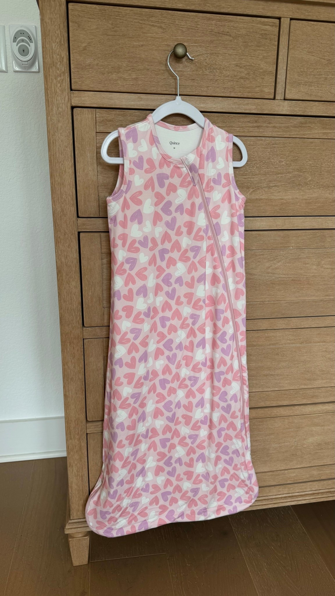 this @Quince  sleep bag is perfect & the price is toooo good. 🙌🏼 a safer alternative to a loose blanket— made from buttery-soft, temperature-regulating bamboo viscose. it keeps lucy comfy without overheating. we grabbed her the 0.5 TOG in a size medium! #quincepartner

