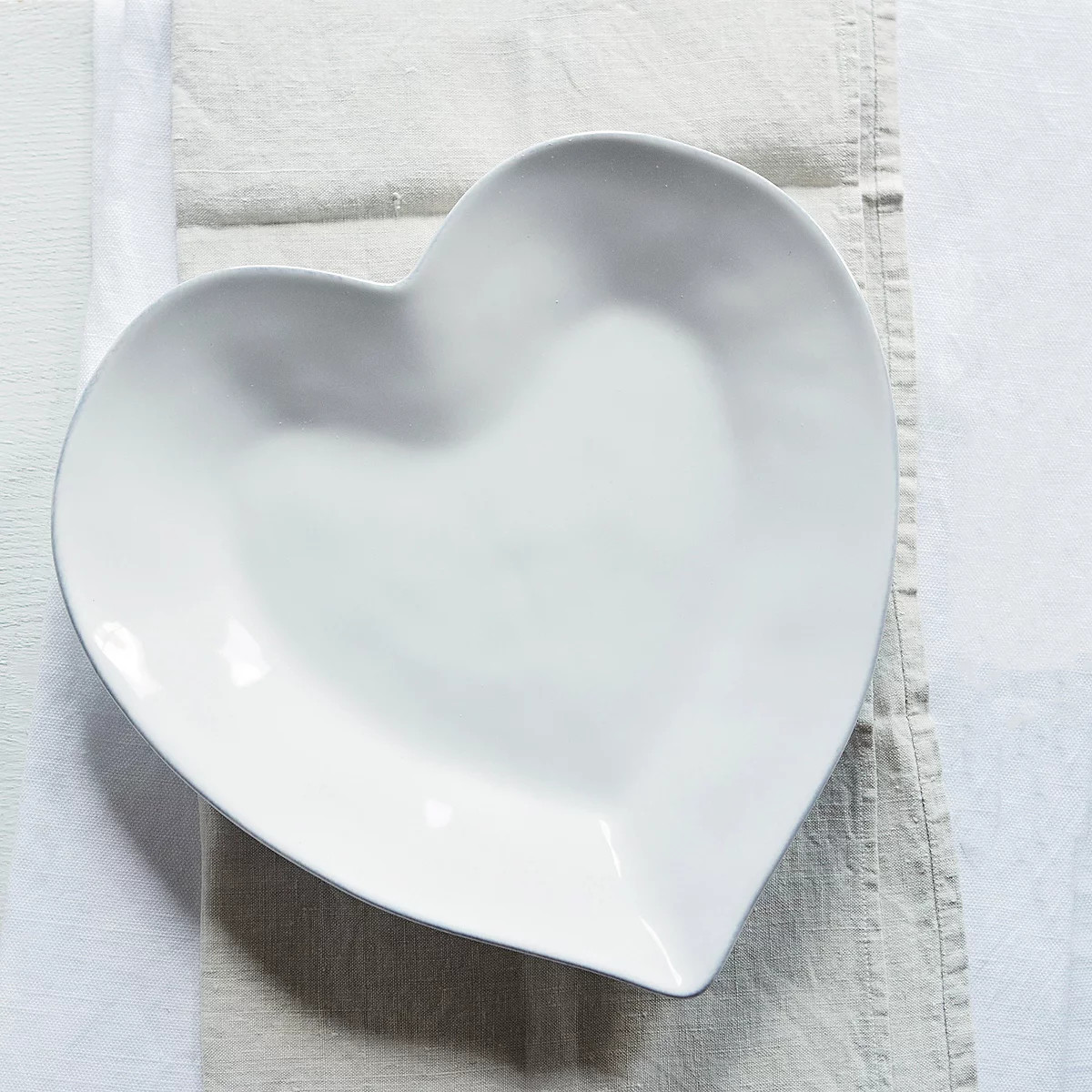 Porto Stoneware Heart Dinner Plate | The White Company UK & ROW