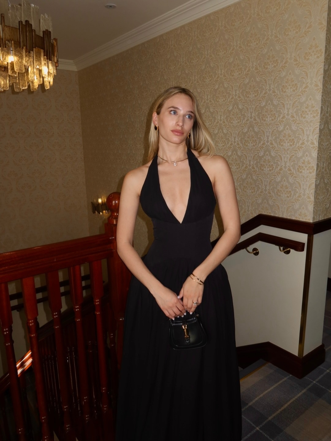 Had to have at least one dressy outfit this trip 🖤