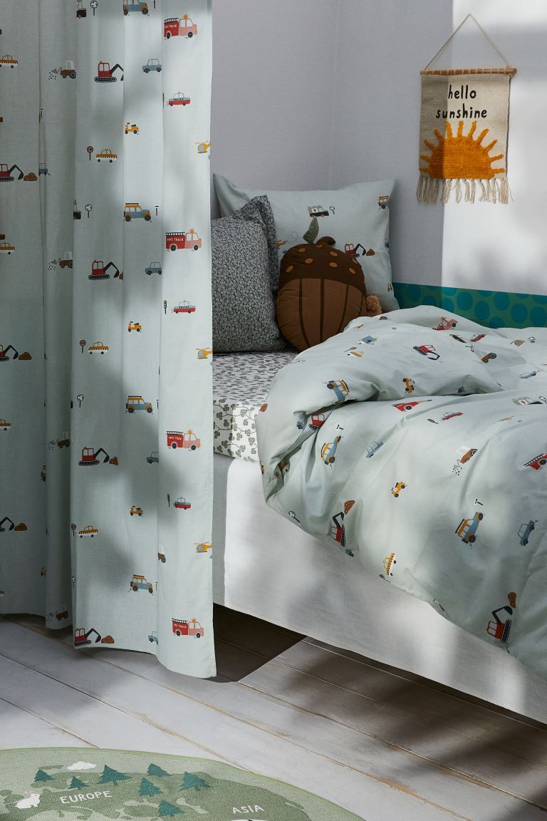 Patterned Twin Duvet Cover Set - Light green/vehicles - Home All | H&M US | H&M (US)