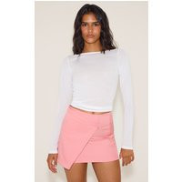 Pink Woven Raw Edge Detail Mini Skort | PrettyLittleThing US