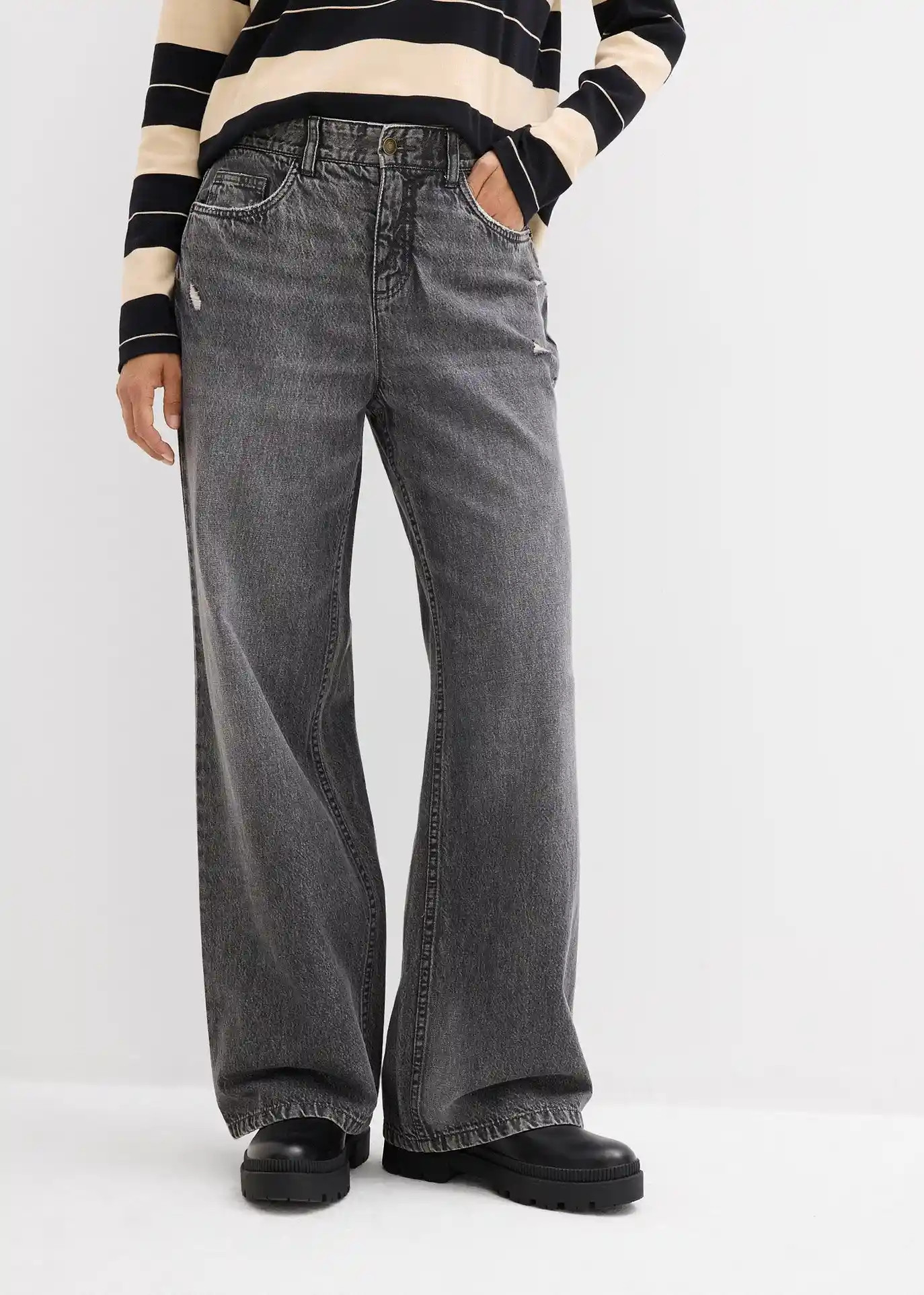 Jean large, taille mi-haute, en denim peu extensible, Petite | Bonprix FR