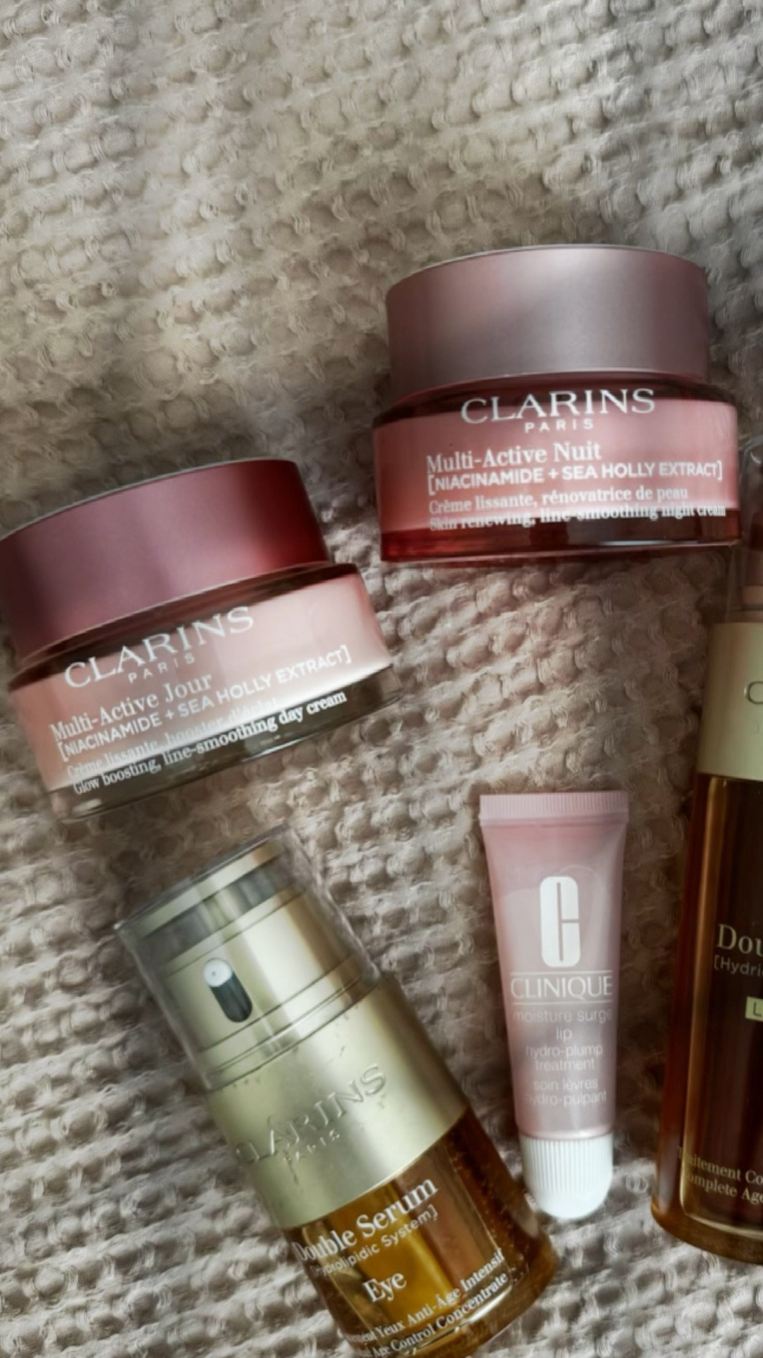 Clarins Multi- Active Day & Night Cream! With 2% Niacinamide and Organic Sea Holly bio-extract target 8 signs of stress-related aging. 

#LTKxSephora #LTKVideo #LTKbeauty