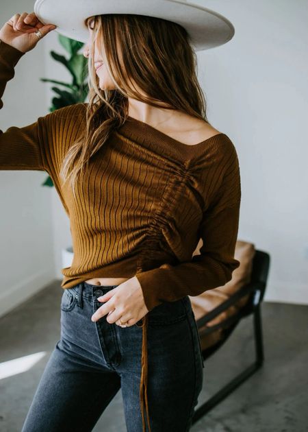 Obsessed with the new ruched top from Lauriebelles!

Fall vibes / cozy / workwear / fall fashion / neutrals / affordable / adorable 

#LTKworkwear #LTKBacktoSchool #LTKFind
