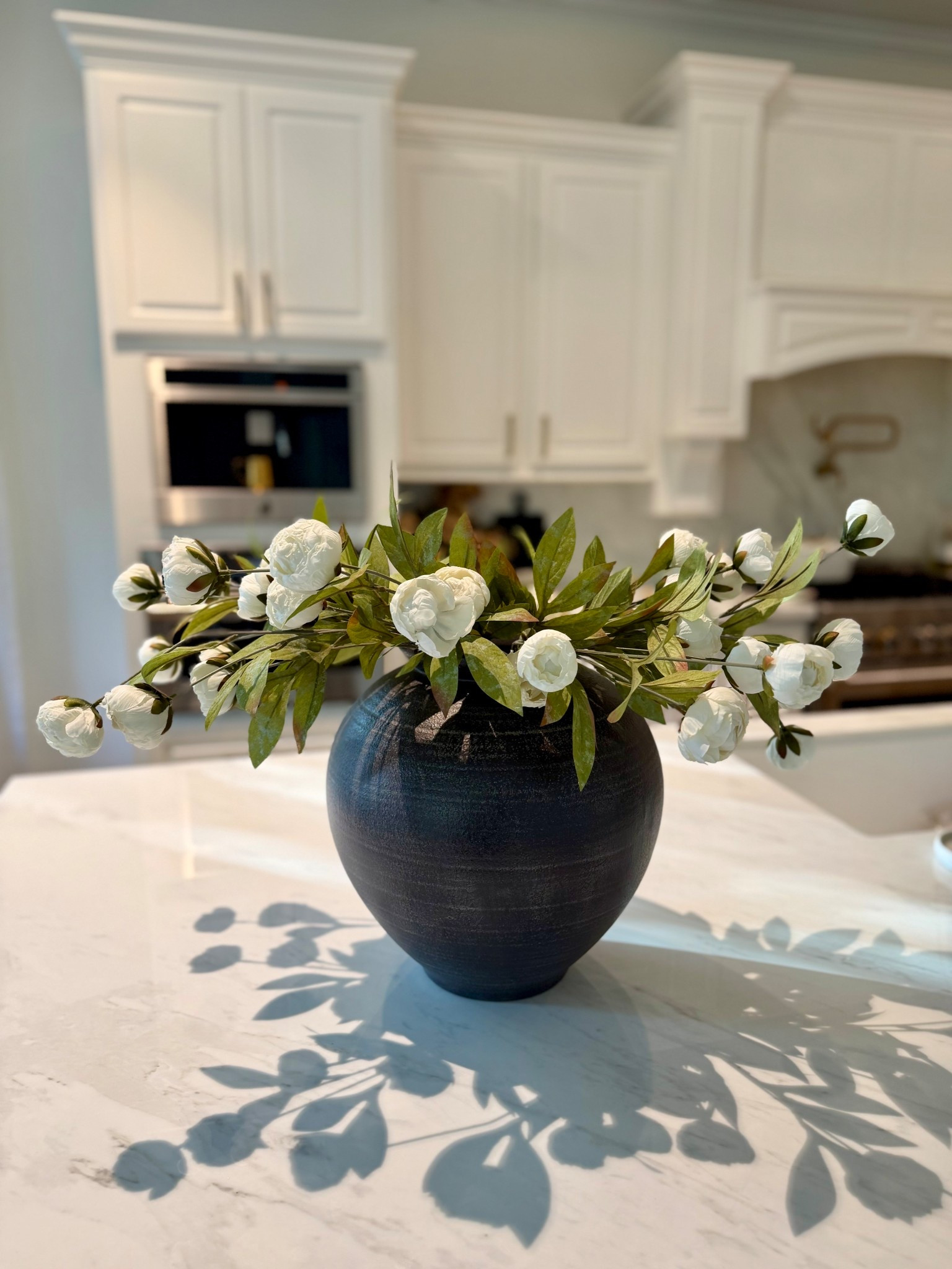 Sharing this designer look vase with the viral peonies. If you are wondering how many stems, I shared how this vase looks with 5, 6, 7  & 8 for reference.
This is 8 stems

Vase
Studio McGee
Peonies
Spring decor

#LTKHome