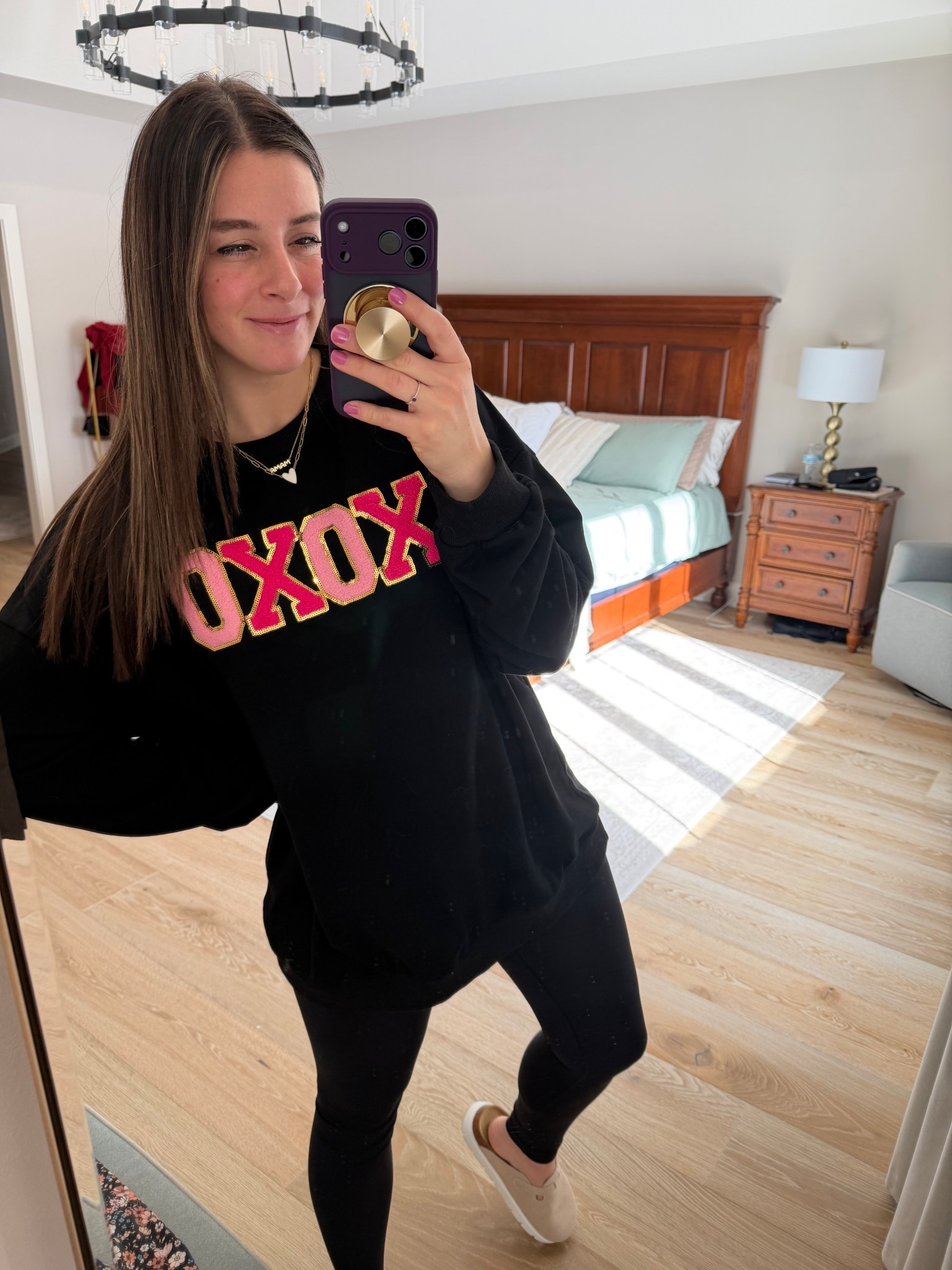 Valentines sweatshirt // wearing size extra large#LTKFindsUnder50

#LTKSeasonal #LTKSaleAlert