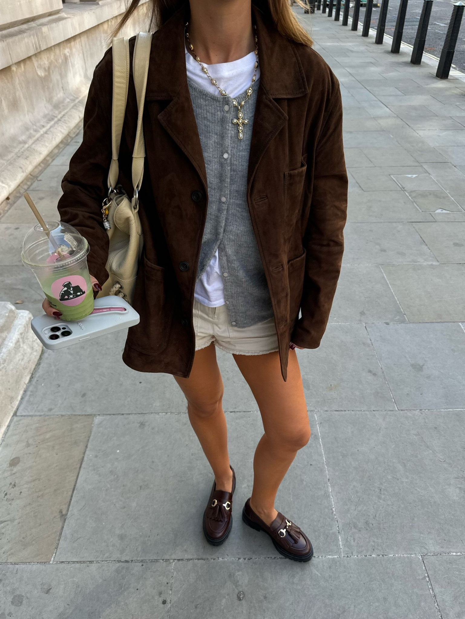 Massimo Dutti, Sezane, Bash, Autumn Outfits, Autumn, Suede Jacket, Brown Suede Jacket, Brown Loafers, Shoulder Bag, Transitional Outfits, Casual Outfits, Brown Jacket 

#LTKstyletip #LTKeurope #LTKautumn