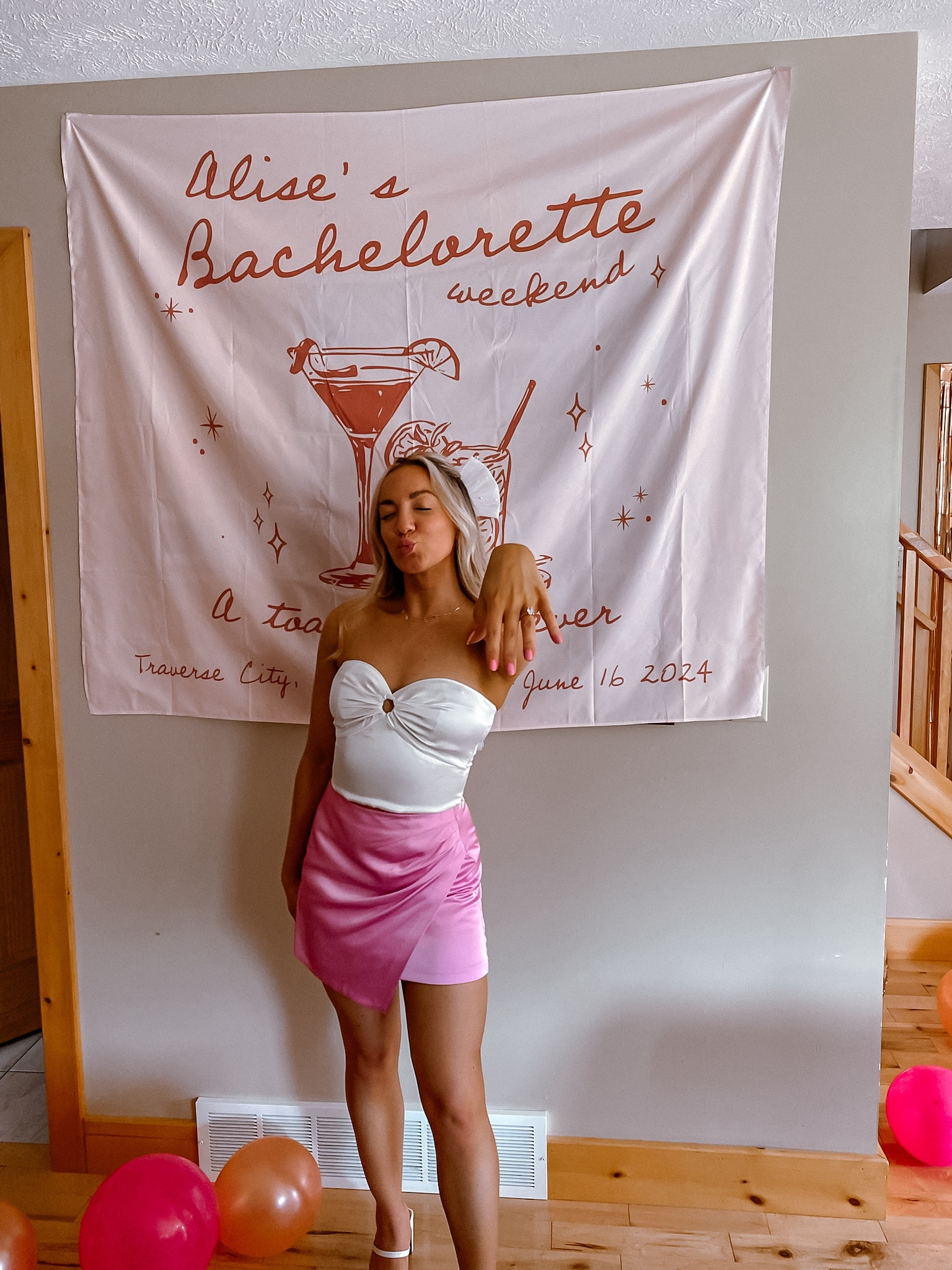 bach outfit! XS in the top and skort

Abercrombie  

#LTKParties #LTKWedding #LTKFindsUnder100
