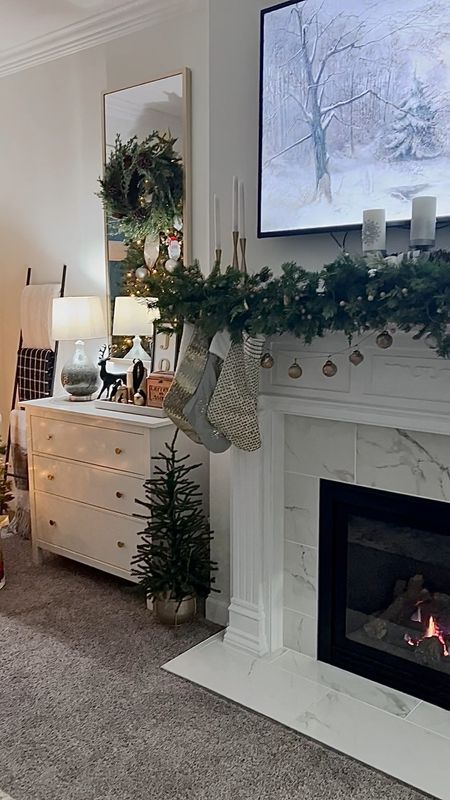 #fireplacedecor #mantle #christmasmantle #christmastree #livingroom #holidayliving

#LTKhome #LTKSeasonal #LTKHoliday