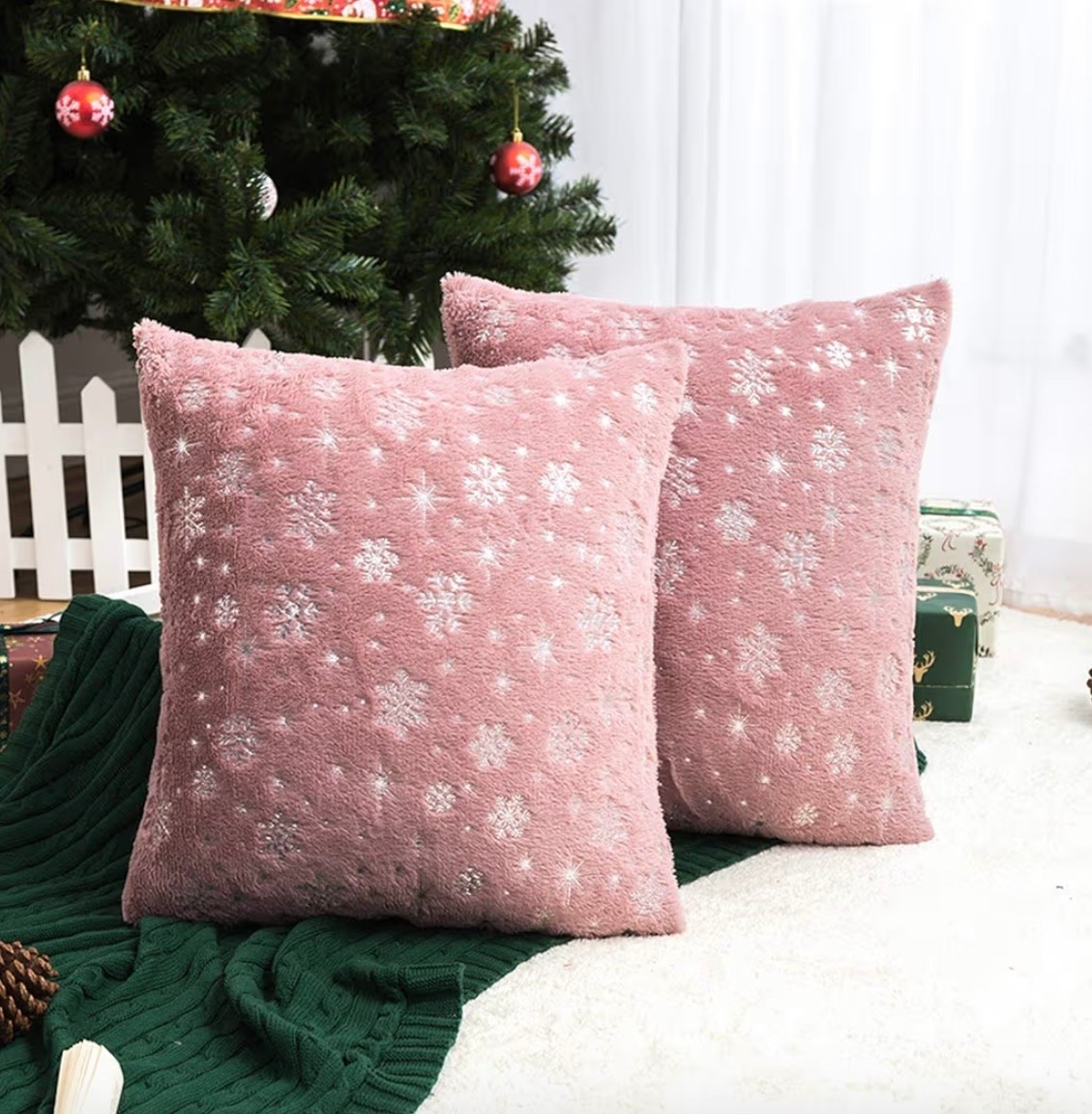 Cute plush pink holiday pillows ❄️🩷

#LTKHome #LTKSeasonal #LTKHoliday