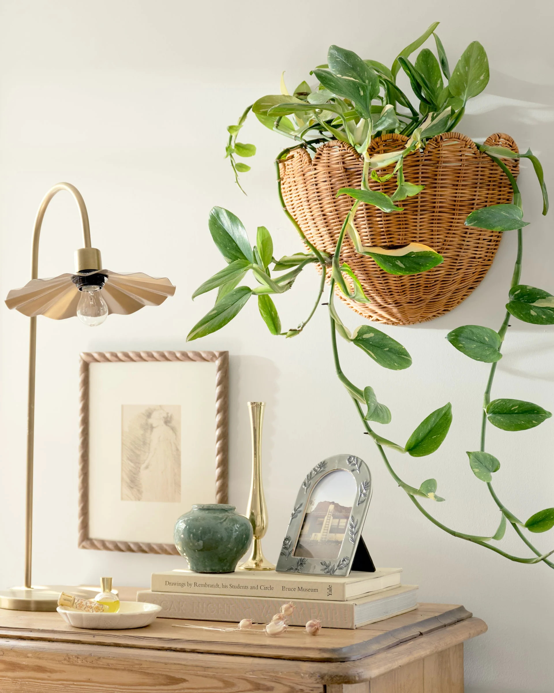 Solene Scalloped Woven Wall Basket | Magnolia