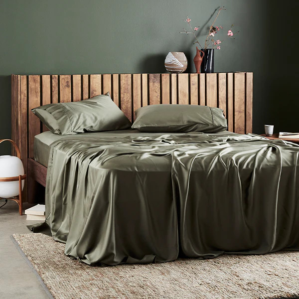 Signature Sateen Sheet Set | ettitude (US)