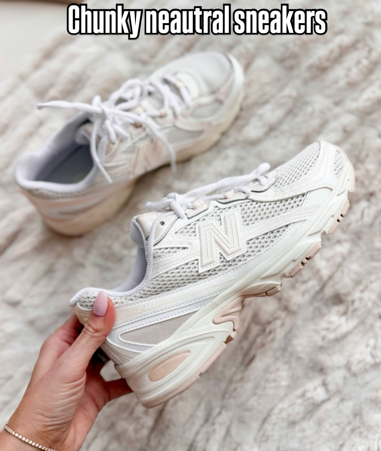 Perfect everyday white sneakers! Everyday wear comfortable shoes women's fashion cute tennis shoes Annabrstyle

#LTKdayinmylife #LTKOver40 #LTKmomlife