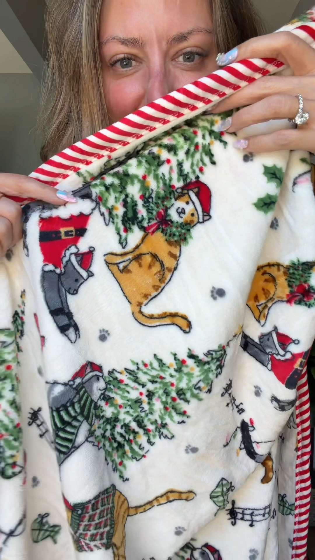 This throw looks ridiculously soft and the print is just way too cute!!

#LTKHome #LTKSeasonal #holidaydecor #cozyhome #earnscommissions 

 #LTKSeasonal #LTKHome