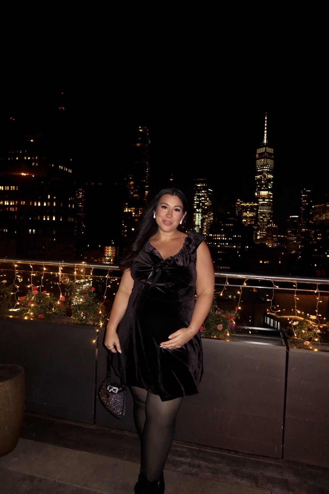 Size 14/16 (1 at torrid) 

#LTKHoliday #LTKMidsize