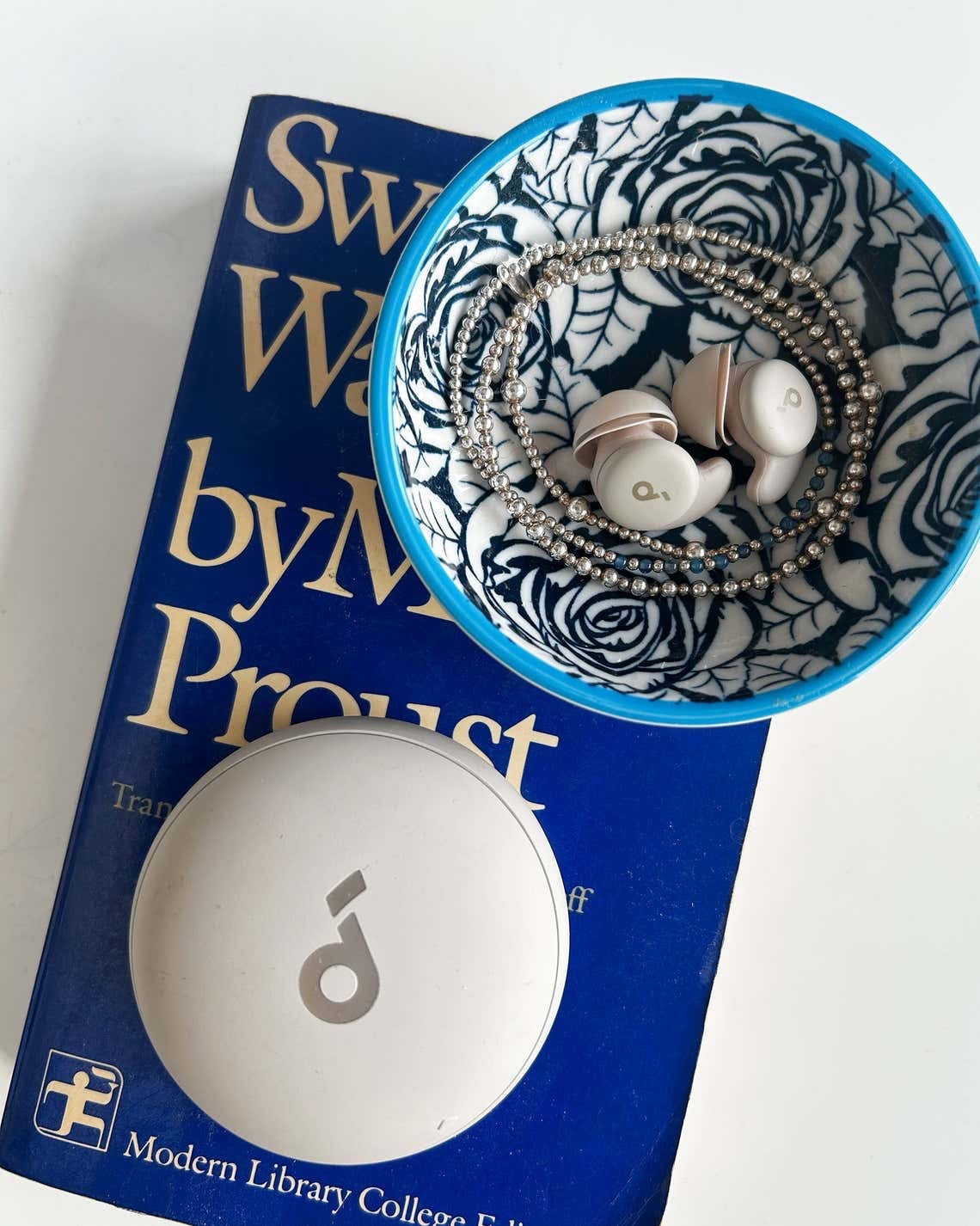 Noise-blocking headphones you can sleep in

Soundcore Sleep A20

These tiny wireless earbuds sound great, block noise, and can play customizable preloaded sounds or stream audio from your Bluetooth device. Cushioned wings make them comfortable for side sleepers, too.