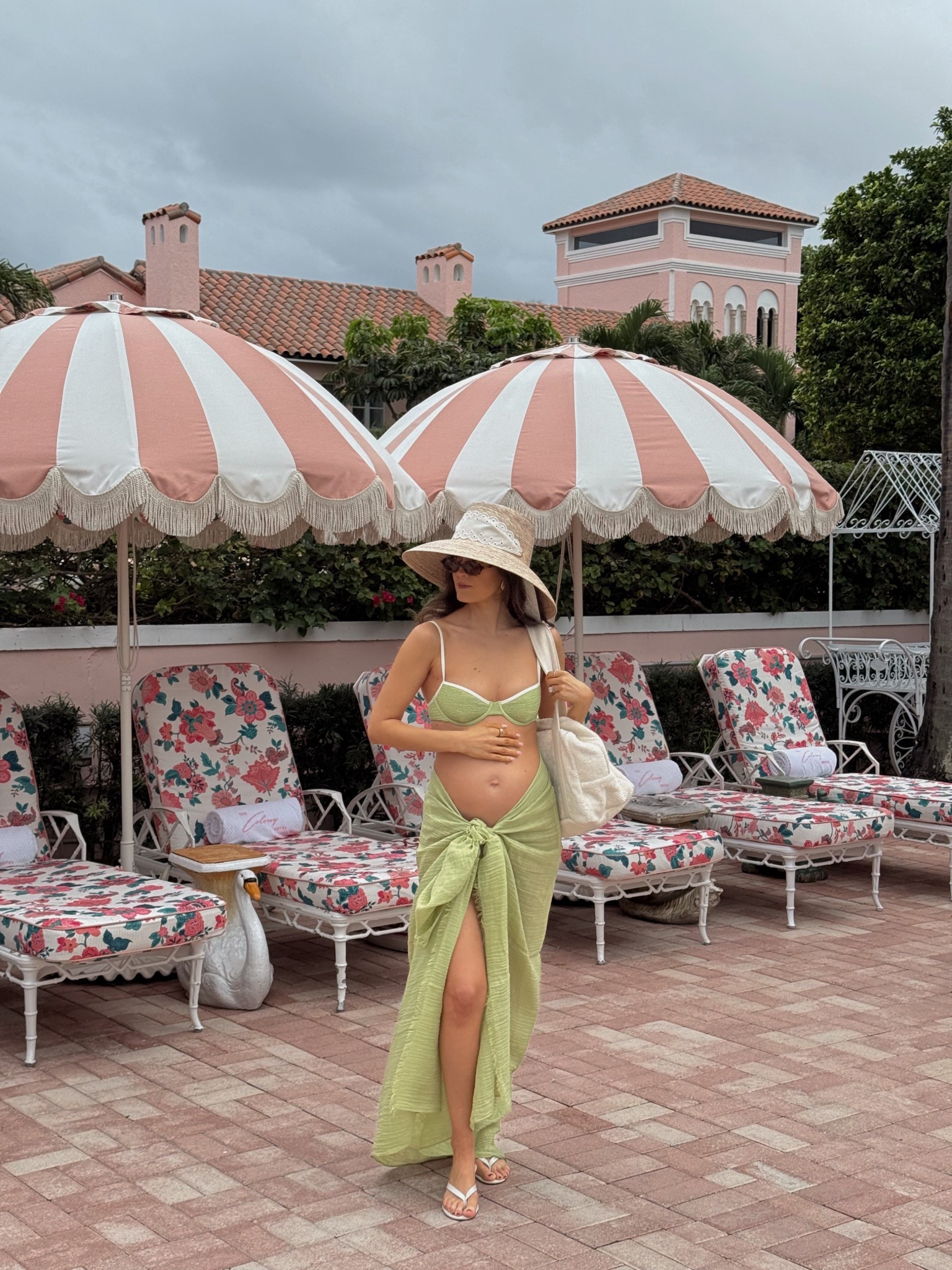 What I wore in Palm Beach 🩷✨

Monday swimwear, spring break, resortwear 

#LTKFindsUnder100 #LTKTravel #LTKootd