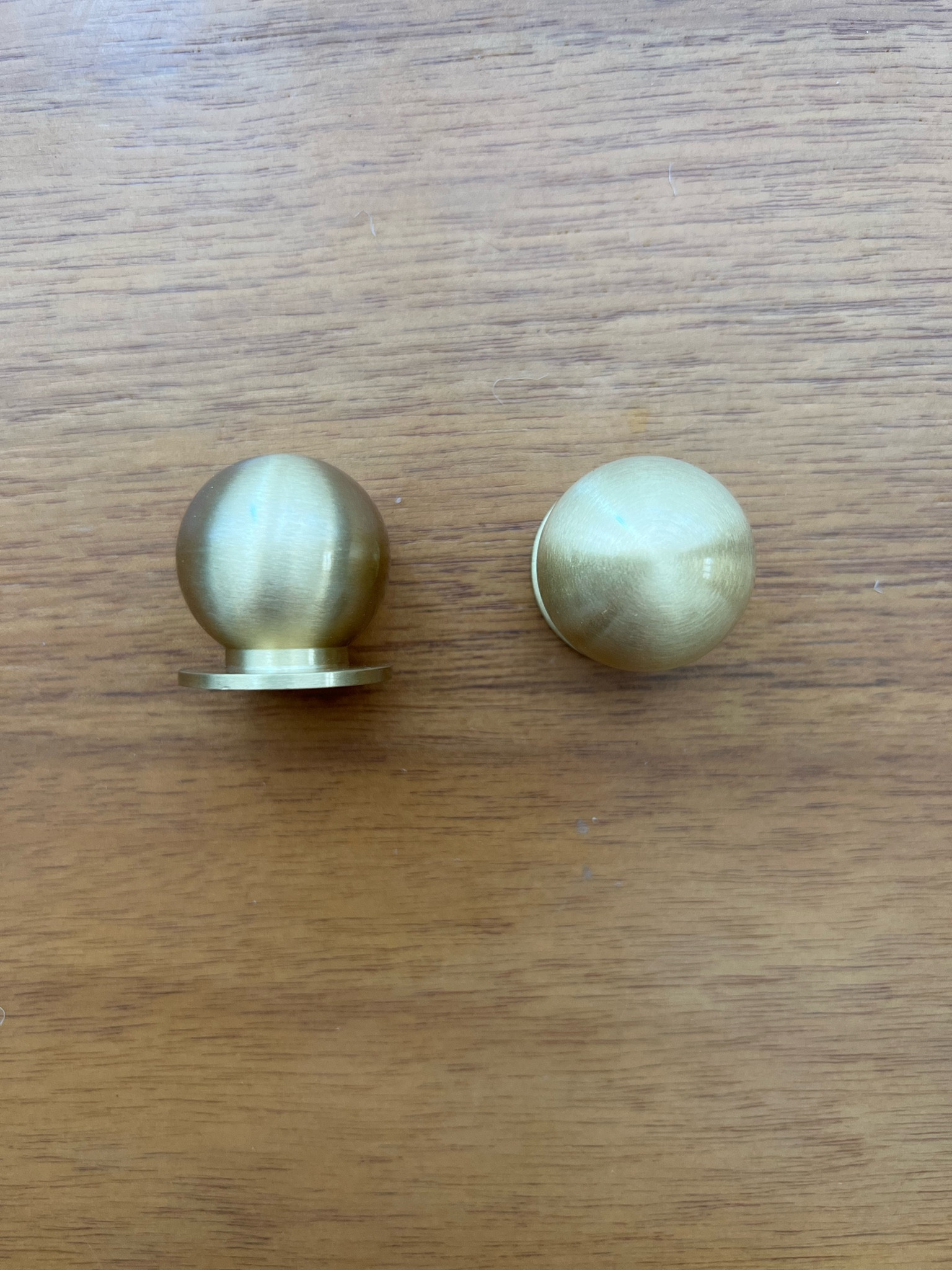 love these antique brass knobs for really upgrading your cabinetry! we’re using these on our IKEA hack built-in desk and couldn’t be more impressed by the quality - super heavy weight!

cabinet knobs, knobs, hardware, brass knobs, brass cabinets, kitchen cabinets, DIY projects, DIY kitchen, IKEA hack 

#LTKhome #LTKunder50 #LTKstyletip