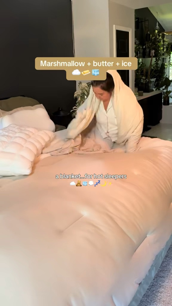 Seriously the best thing ever! This lightweight cooling comforter is amazing! ☁️🧸🛌💤🌙✨


Comforter, cooling blanket, soft blanket, soft comforter, bedroom

#LTKvlog #LTKHome #LTKSaleAlert