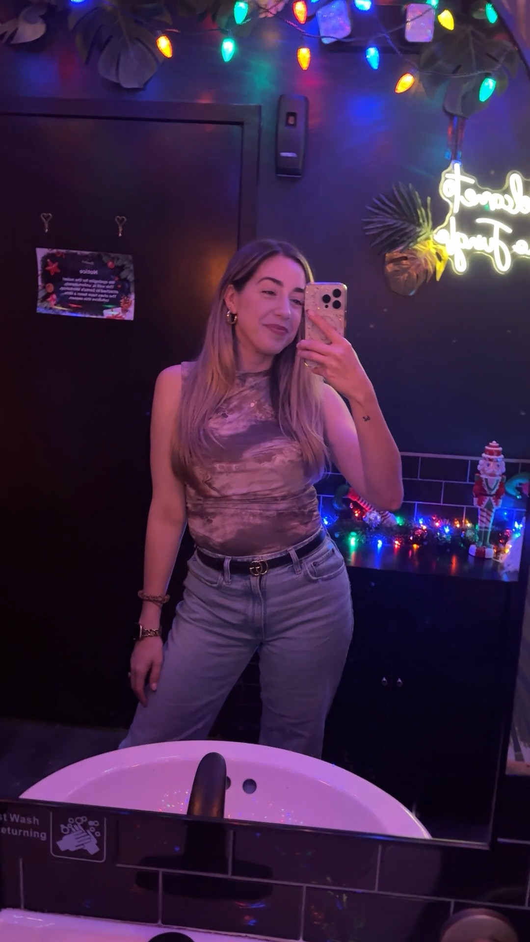 My newest obsession: Christmas Bars 🎄🎉🍸

Felt cute during Moms Night Out

#LTKHoliday #LTKmomlife #LTKootd