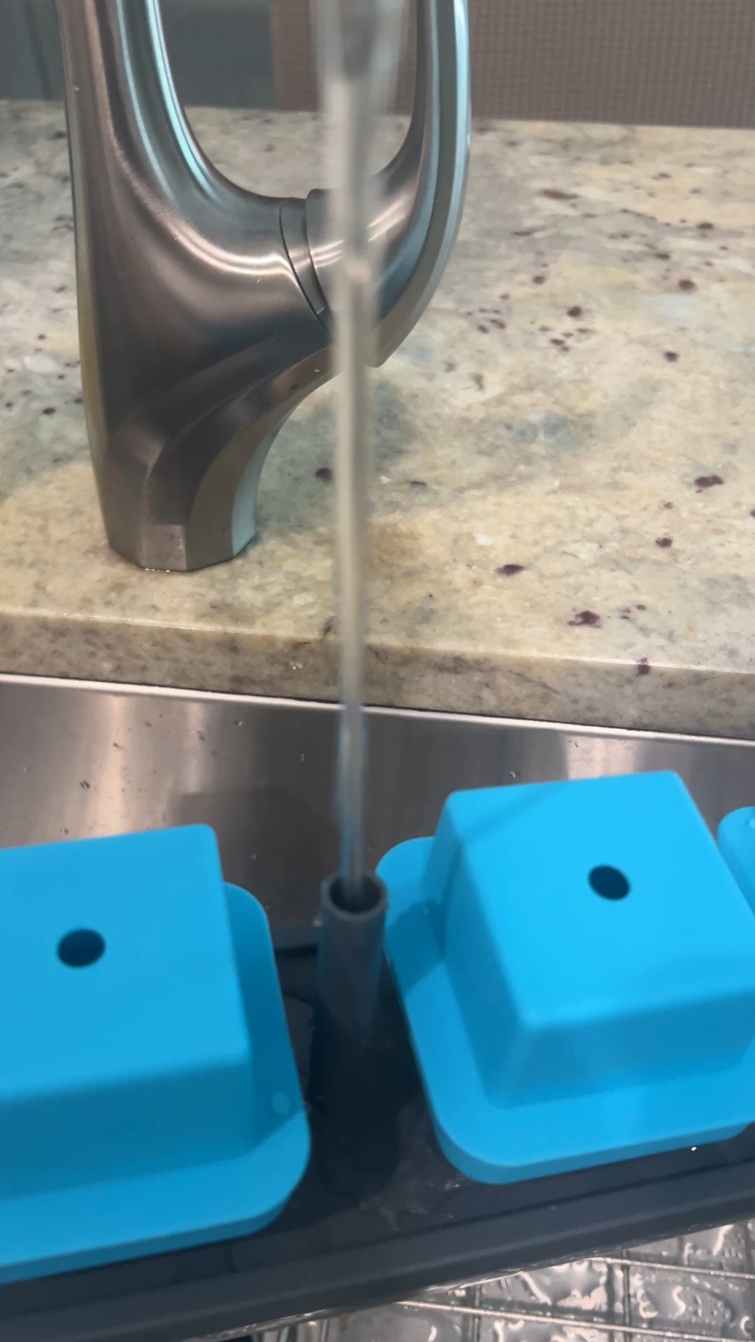 The best cocktail ice maker 
Square ice cubes 

#LTKHome