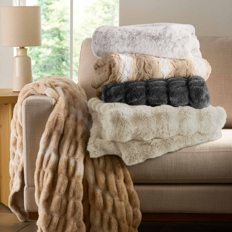 Better Homes & Gardens Beige Texture Faux Fur Throw, 50" x 72", Adult/Teen - Walmart.com | Walmart (US)