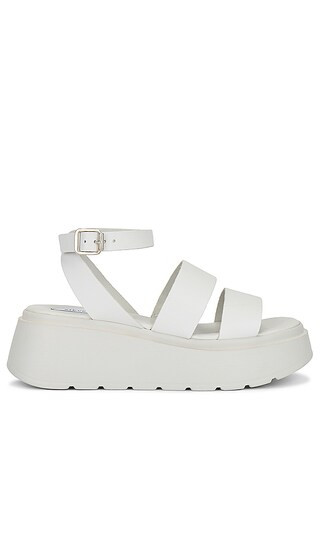 Tenysi Sandal in White | Revolve Clothing (Global)