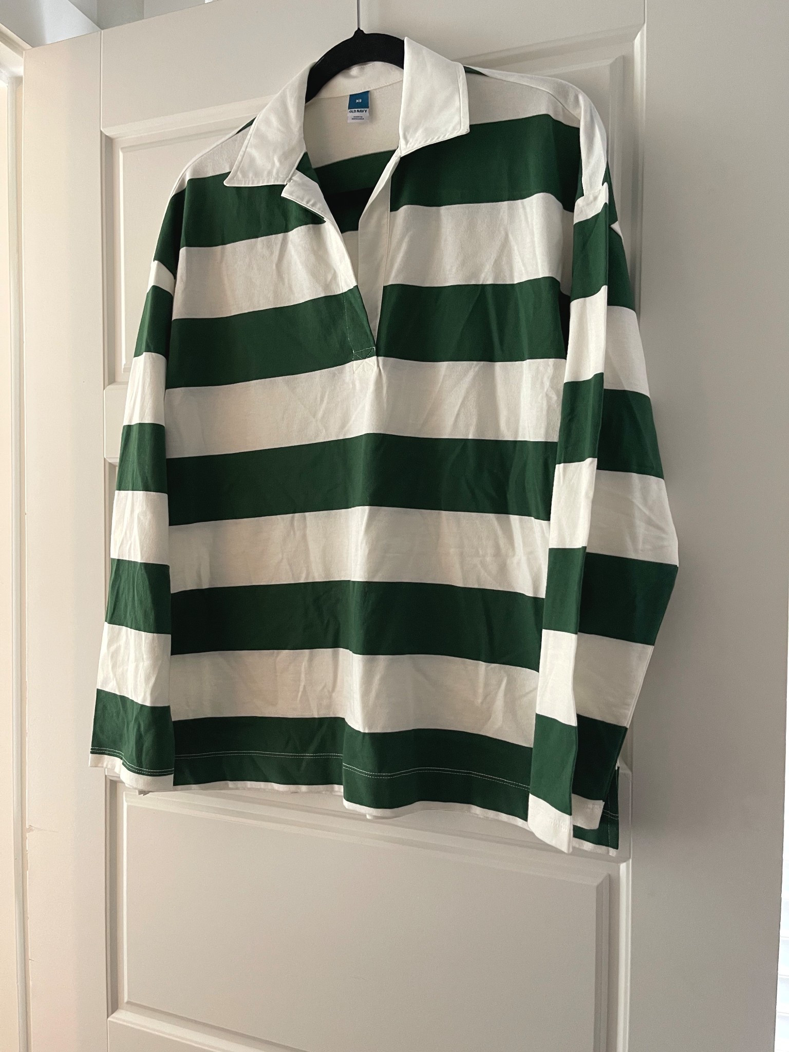 Rugby style long sleeve collared shirt that’s affordable and, under $30, and preppy! Cute autumn style - runs very big, size down! I sized down to an xs 

#LTKautumn #LTKFindsUnder50