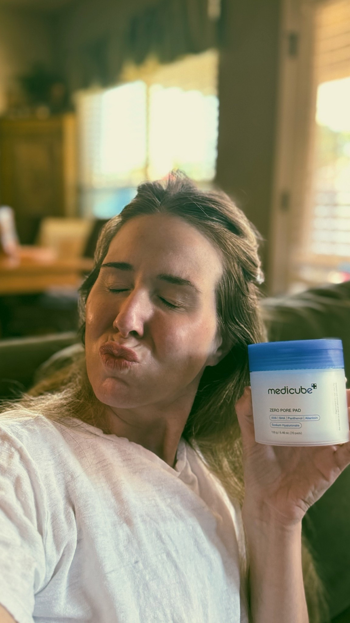 One of my favorite easy skincare steps lately 💙
Soft skin, cozy routines, and little habits that make a big difference.

#LTKBeauty #LTKmomlife #LTKselfcare